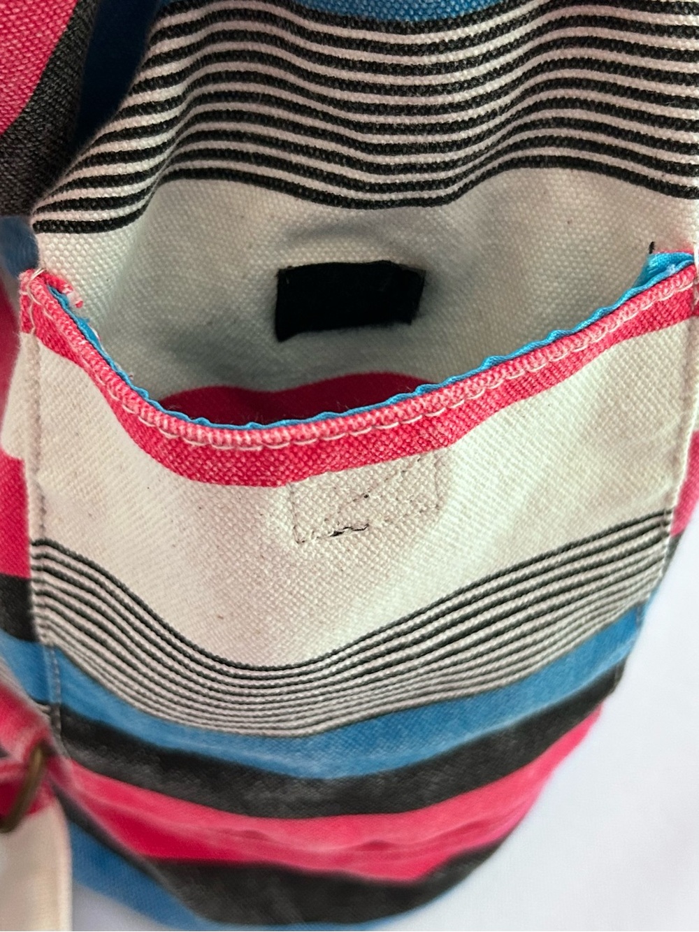 Kavu Free Range Sail Stripe Cotton Canvas Bucket-Style Backpack UNISEX - Picture 11 of 16
